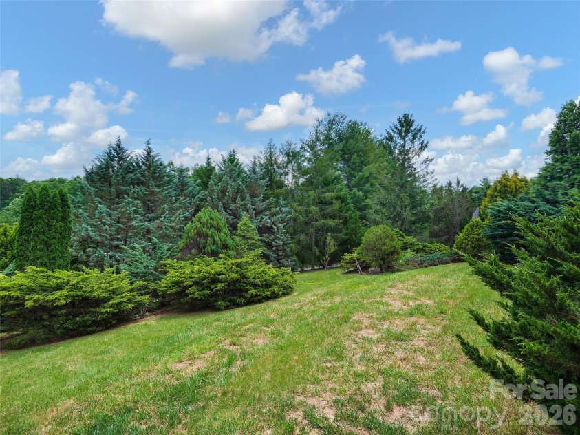 7 Hope Lane, Weaverville, NC 28787.  MLS# CAR4391127, YatesRealty ID 29359. 