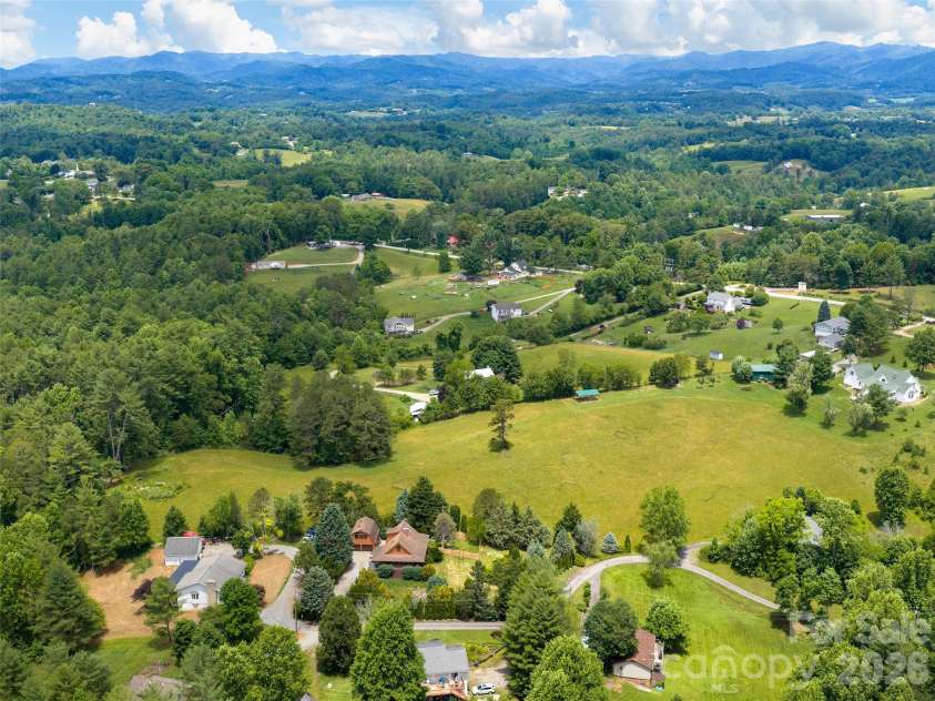 7 Hope Lane, Weaverville, NC 28787.  MLS# CAR4391127, YatesRealty ID 29359. 