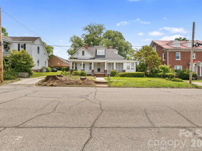 215 Rutherford Street, Wadesboro, NC 28170.  MLS# CAR4391363, YatesRealty ID 29360. 