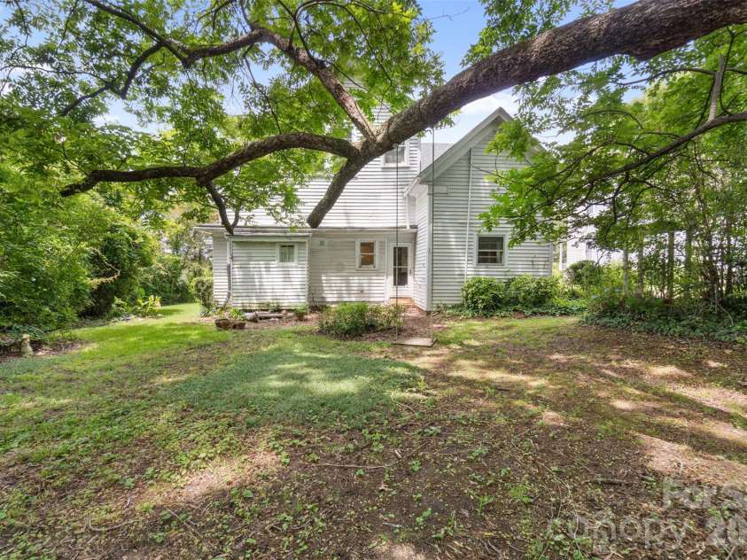 215 Rutherford Street, Wadesboro, NC 28170.  MLS# CAR4391363, YatesRealty ID 29360. 