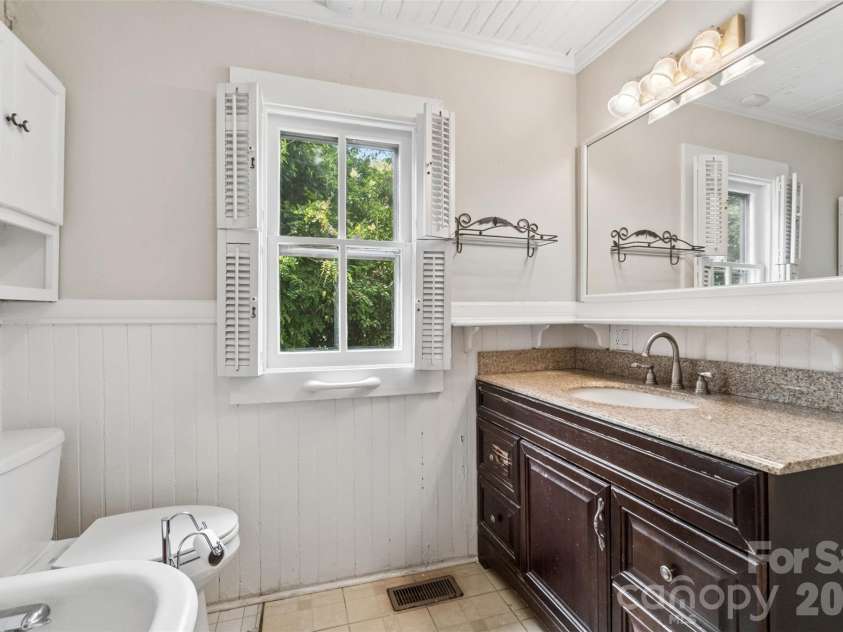 215 Rutherford Street, Wadesboro, NC 28170.  MLS# CAR4391363, YatesRealty ID 29360. 