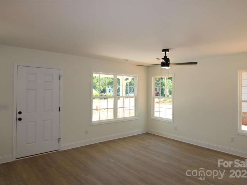 1149 Sanders Street, Rock Hill, SC 29732.  MLS# CAR4285925, YatesRealty ID 29361. Living