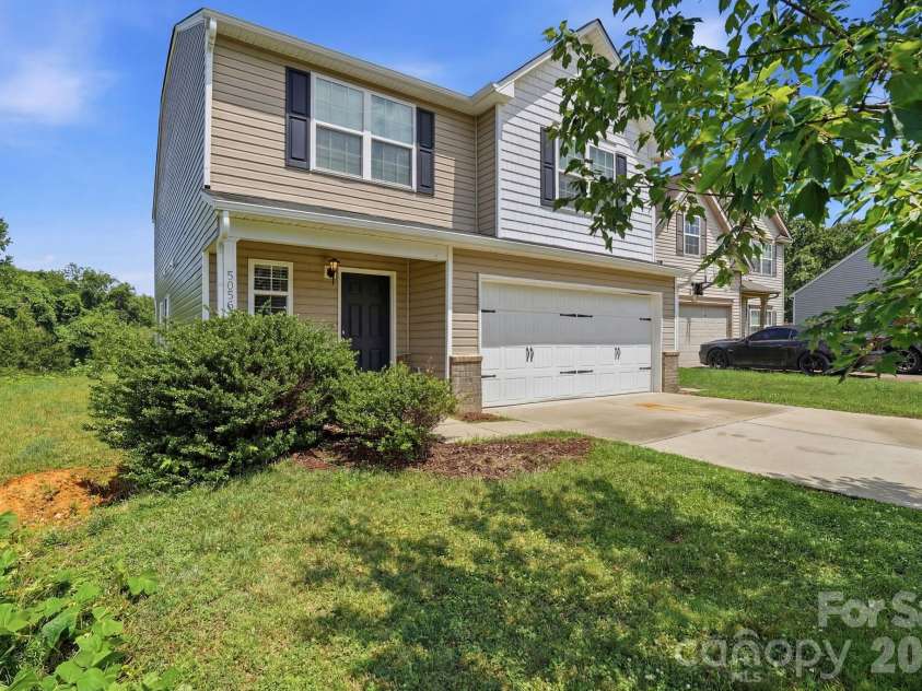 5056 Broad Leaf Court, Dallas, NC 28034.  MLS# CAR4384002, YatesRealty ID 29361. 