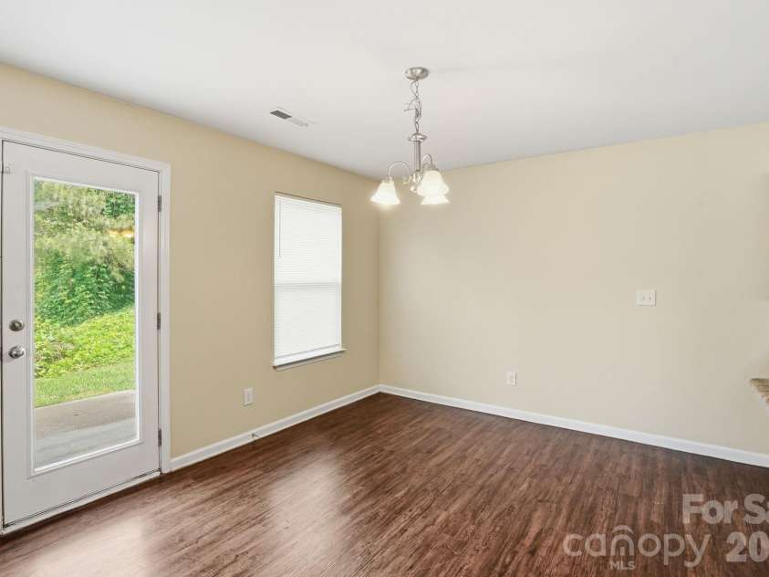 5056 Broad Leaf Court, Dallas, NC 28034.  MLS# CAR4384002, YatesRealty ID 29361. 