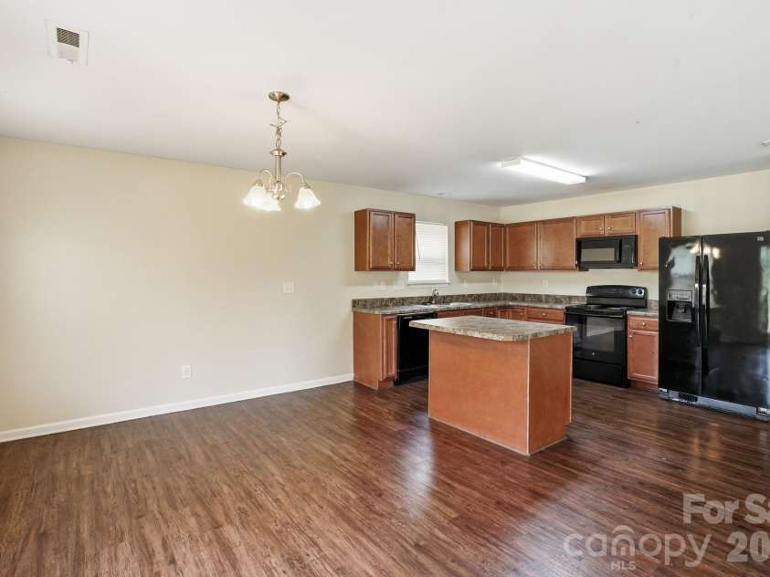 5056 Broad Leaf Court, Dallas, NC 28034.  MLS# CAR4384002, YatesRealty ID 29361. 