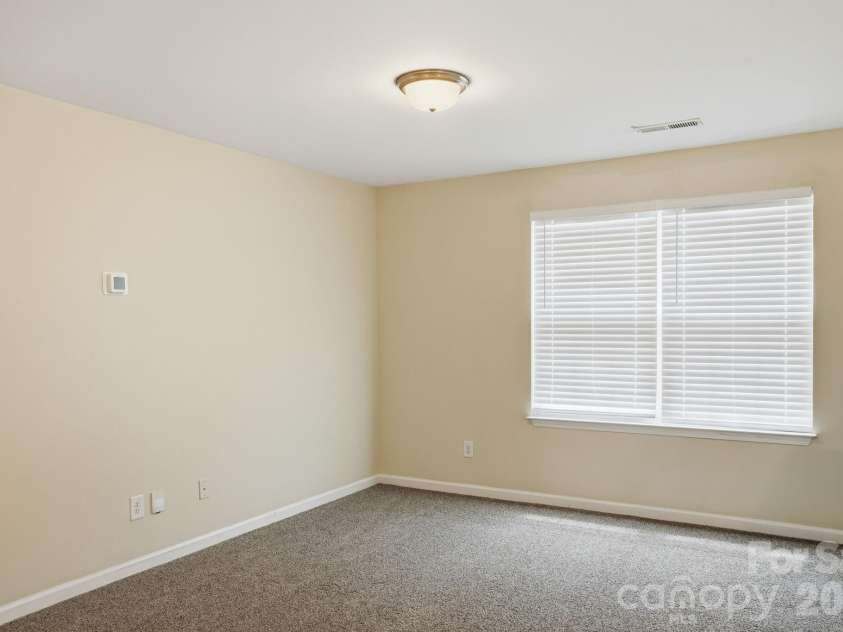 5056 Broad Leaf Court, Dallas, NC 28034.  MLS# CAR4384002, YatesRealty ID 29361. 
