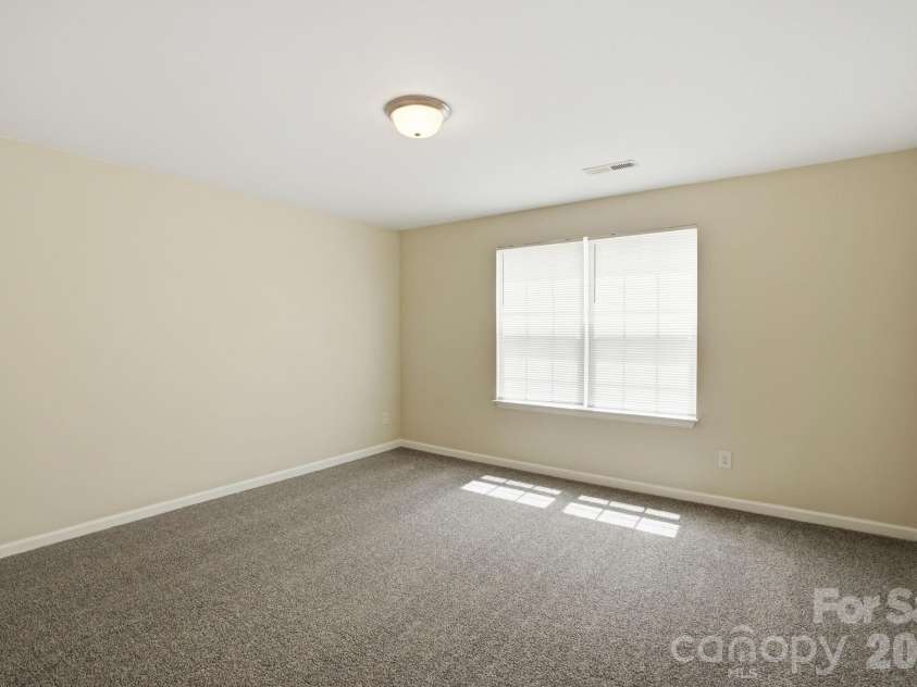 5056 Broad Leaf Court, Dallas, NC 28034.  MLS# CAR4384002, YatesRealty ID 29361. 