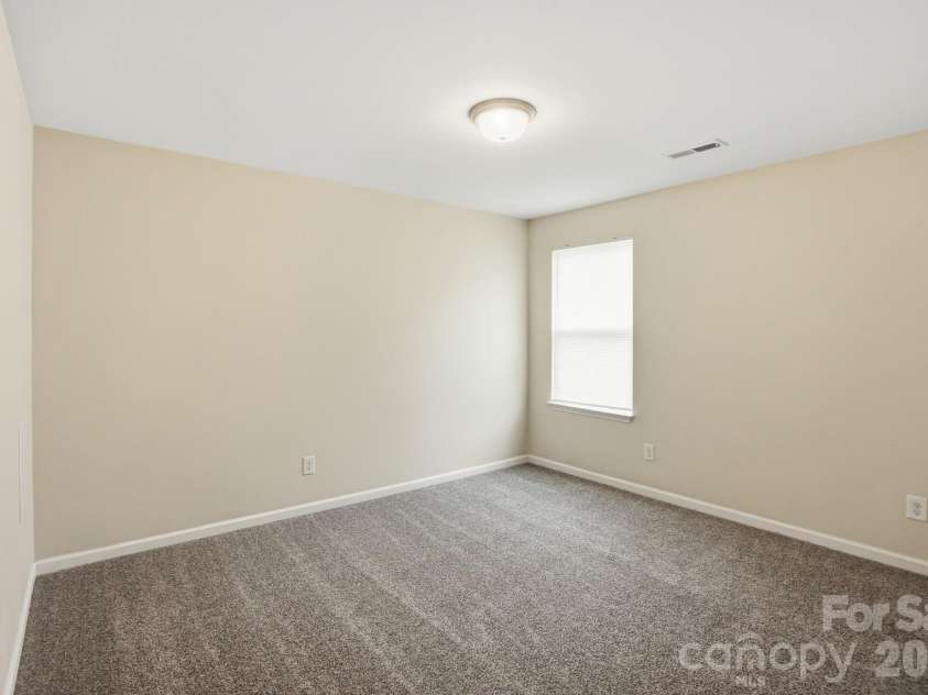 5056 Broad Leaf Court, Dallas, NC 28034.  MLS# CAR4384002, YatesRealty ID 29361. 