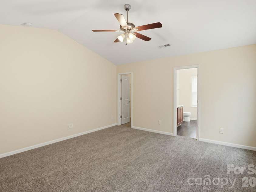 5056 Broad Leaf Court, Dallas, NC 28034.  MLS# CAR4384002, YatesRealty ID 29361. 