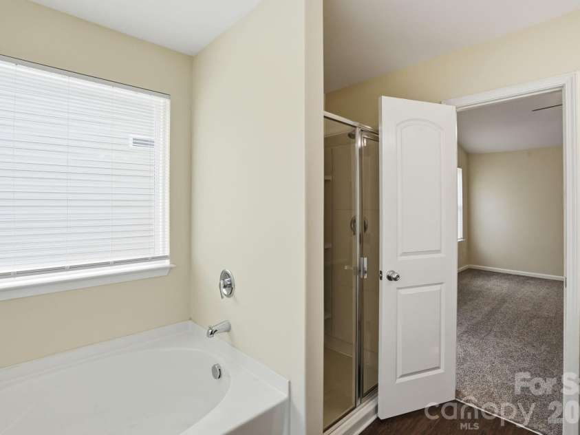 5056 Broad Leaf Court, Dallas, NC 28034.  MLS# CAR4384002, YatesRealty ID 29361. 