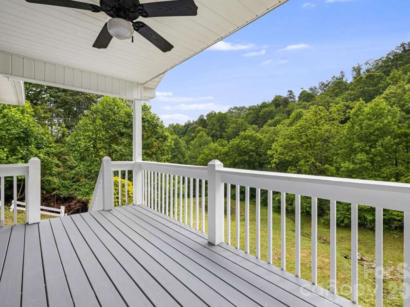 100 Woven Cloud Lane, Waynesville, NC 28785.  MLS# CAR4387086, YatesRealty ID 29362. 