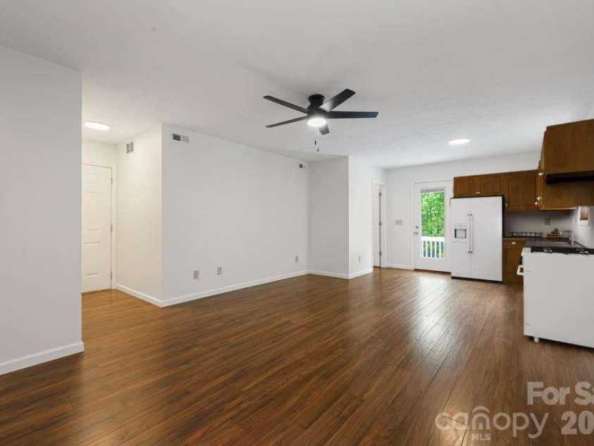 100 Woven Cloud Lane, Waynesville, NC 28785.  MLS# CAR4387086, YatesRealty ID 29362. 