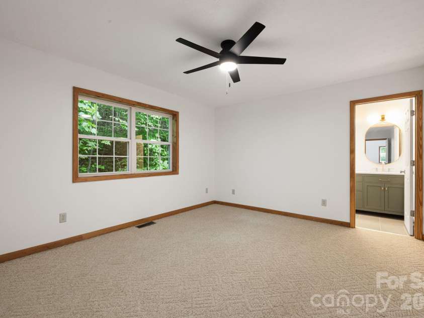 100 Woven Cloud Lane, Waynesville, NC 28785.  MLS# CAR4387086, YatesRealty ID 29362. 