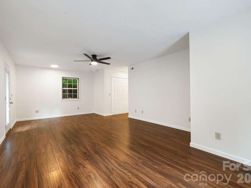 100 Woven Cloud Lane, Waynesville, NC 28785.  MLS# CAR4387086, YatesRealty ID 29362. 