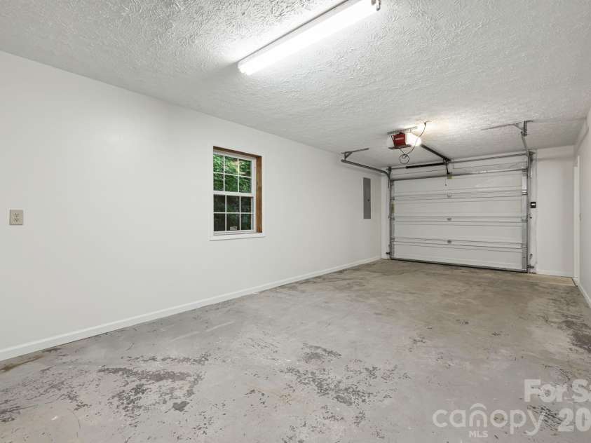 100 Woven Cloud Lane, Waynesville, NC 28785.  MLS# CAR4387086, YatesRealty ID 29362. 