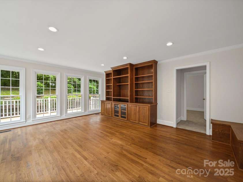 138 Tetbury Avenue, Concord, NC 28025.  MLS# CAR4283002, YatesRealty ID 29362. Den/Sunroom