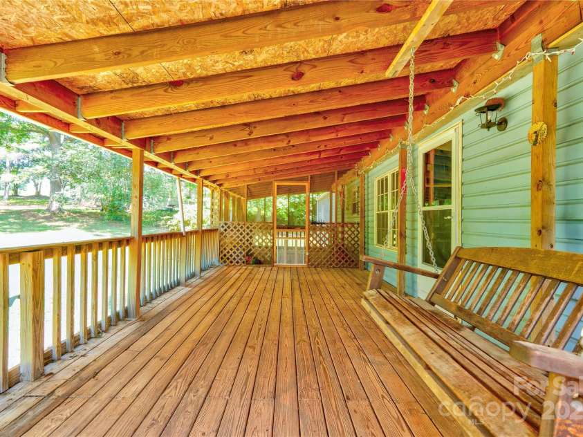 121 whipporwill Court, Grover, NC 28073.  MLS# CAR4277510, YatesRealty ID 29363. 