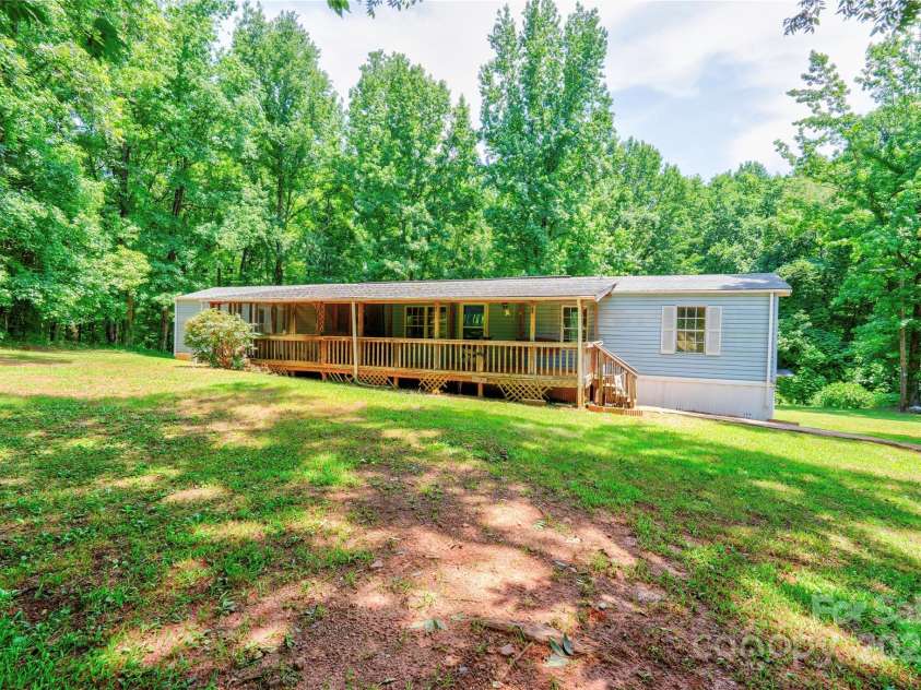 121 whipporwill Court, Grover, NC 28073.  MLS# CAR4277510, YatesRealty ID 29363. 