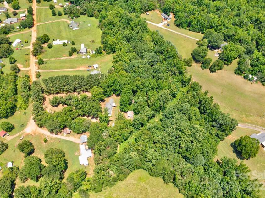 121 whipporwill Court, Grover, NC 28073.  MLS# CAR4277510, YatesRealty ID 29363. 