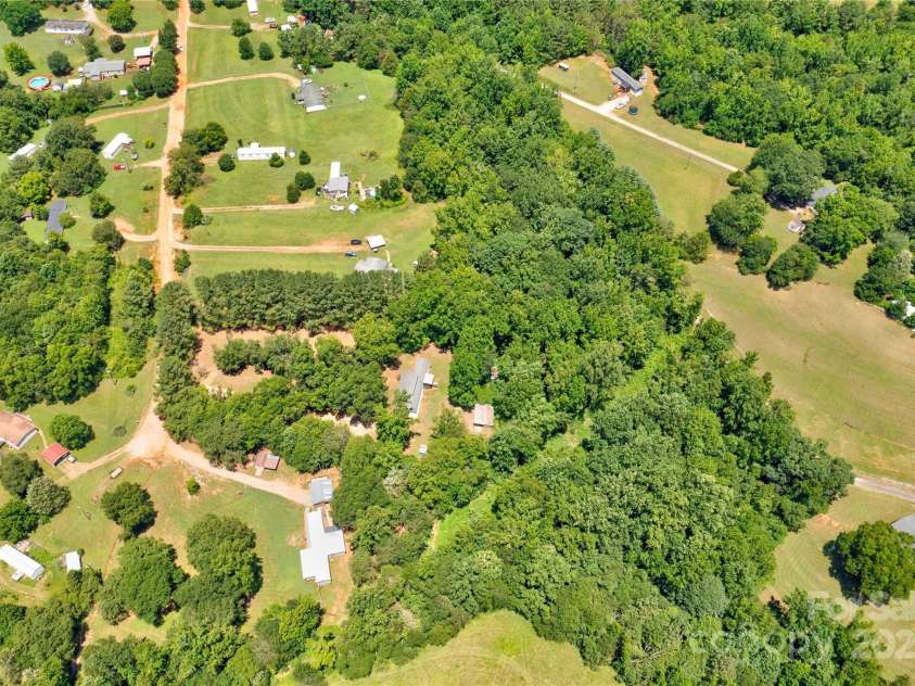 121 whipporwill Court, Grover, NC 28073.  MLS# CAR4277510, YatesRealty ID 29363. 