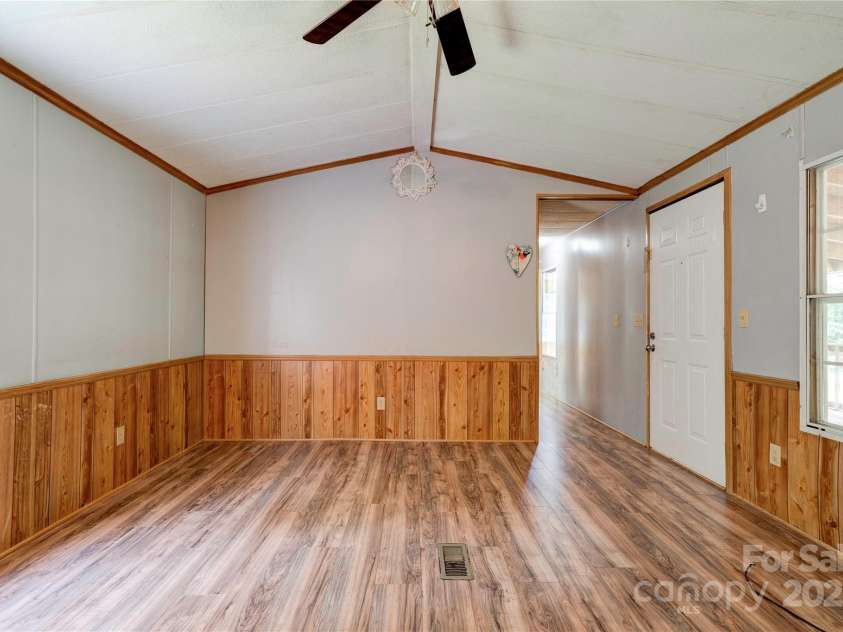 121 whipporwill Court, Grover, NC 28073.  MLS# CAR4277510, YatesRealty ID 29363. 