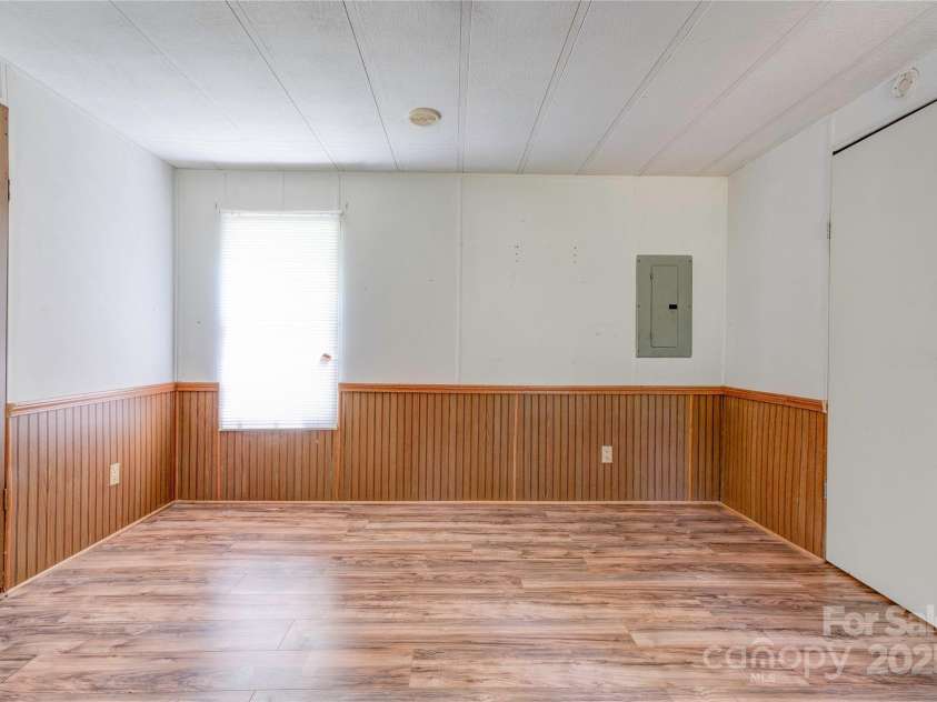 121 whipporwill Court, Grover, NC 28073.  MLS# CAR4277510, YatesRealty ID 29363. 