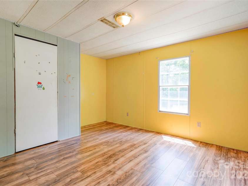 121 whipporwill Court, Grover, NC 28073.  MLS# CAR4277510, YatesRealty ID 29363. 