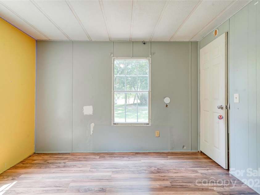 121 whipporwill Court, Grover, NC 28073.  MLS# CAR4277510, YatesRealty ID 29363. 