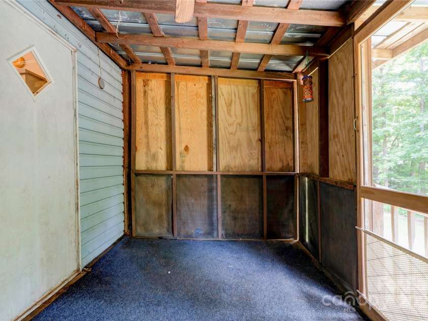 121 whipporwill Court, Grover, NC 28073.  MLS# CAR4277510, YatesRealty ID 29363. 