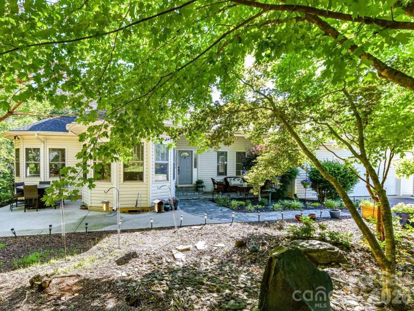 7702 Rivercrest Court, Monroe, NC 28110.  MLS# CAR4385437, YatesRealty ID 29363. 