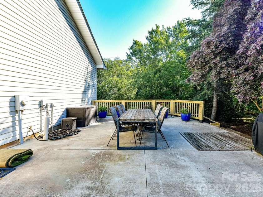 7702 Rivercrest Court, Monroe, NC 28110.  MLS# CAR4385437, YatesRealty ID 29363. 