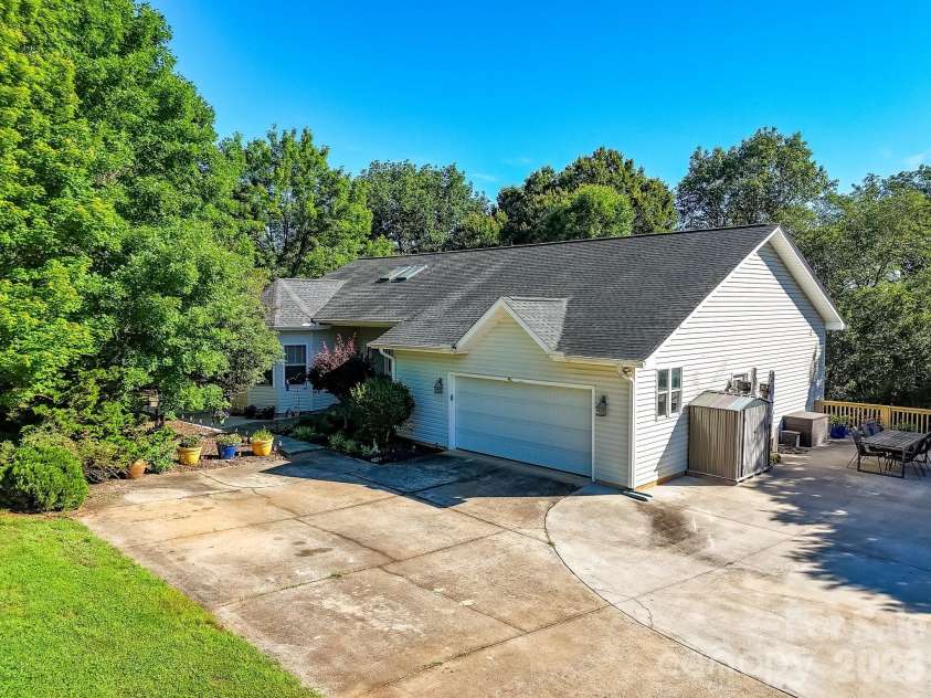 7702 Rivercrest Court, Monroe, NC 28110.  MLS# CAR4385437, YatesRealty ID 29363. 
