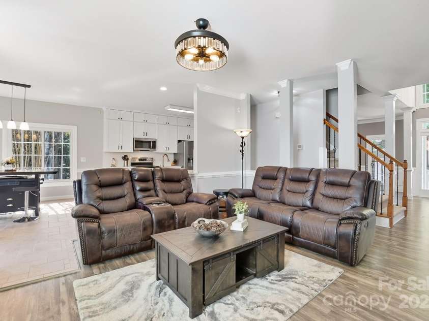 1214 Foxfield Road, Waxhaw, NC 28173.  MLS# CAR4240953, YatesRealty ID 29364. 