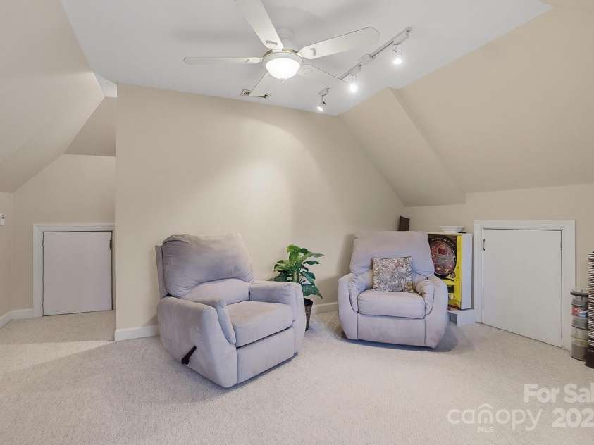 1214 Foxfield Road, Waxhaw, NC 28173.  MLS# CAR4240953, YatesRealty ID 29364. 