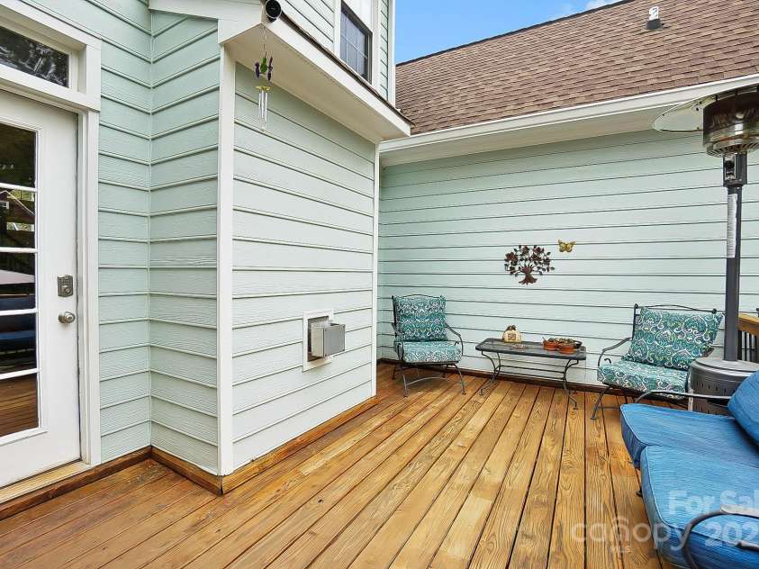 1214 Foxfield Road, Waxhaw, NC 28173.  MLS# CAR4240953, YatesRealty ID 29364. 