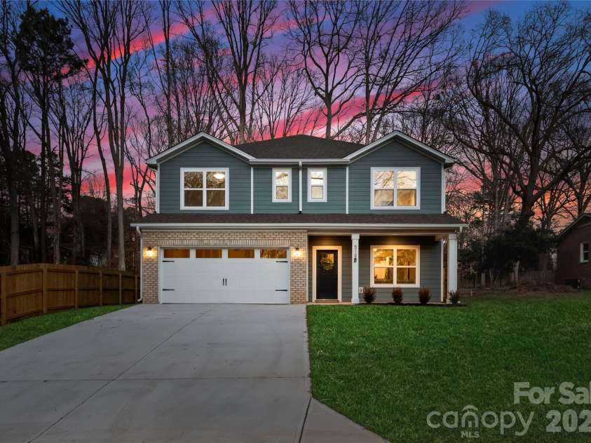 4630 McClure Road, Charlotte, NC 28216.  MLS# CAR4380944, YatesRealty ID 29364. Representation