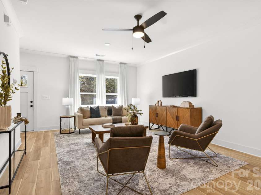 4630 McClure Road, Charlotte, NC 28216.  MLS# CAR4380944, YatesRealty ID 29364. Representation