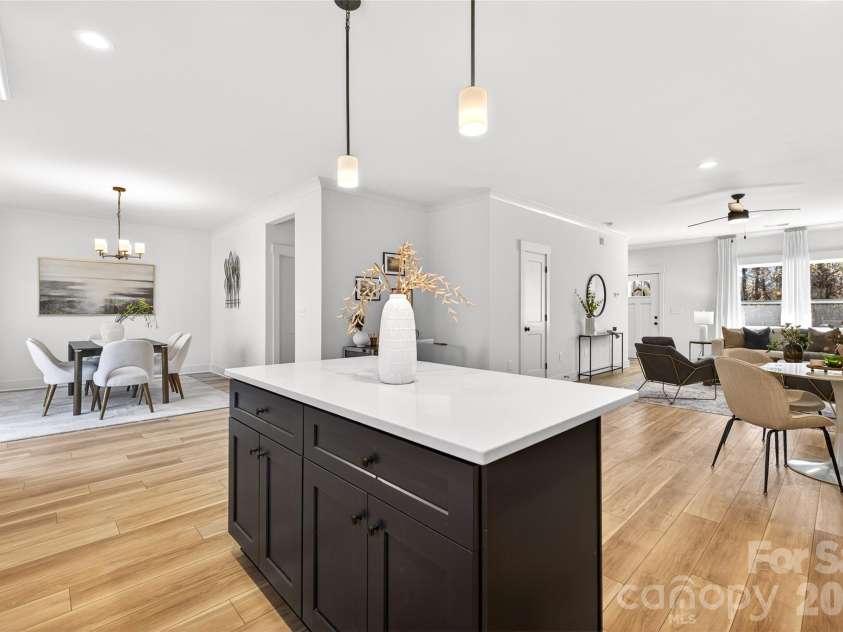 4630 McClure Road, Charlotte, NC 28216.  MLS# CAR4380944, YatesRealty ID 29364. Representation