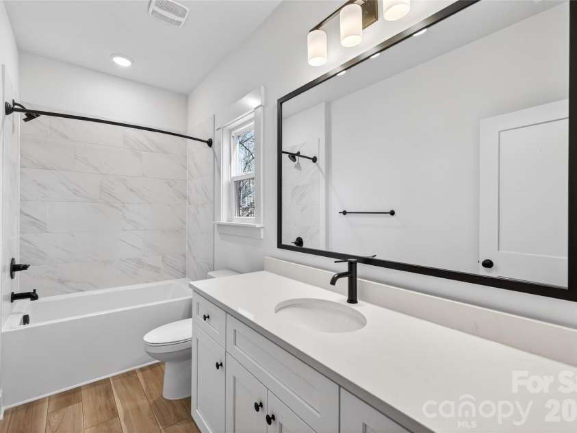 4630 McClure Road, Charlotte, NC 28216.  MLS# CAR4380944, YatesRealty ID 29364. Representation