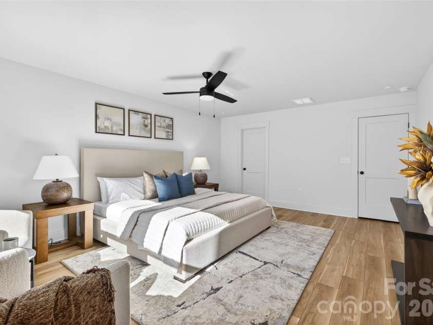 4630 McClure Road, Charlotte, NC 28216.  MLS# CAR4380944, YatesRealty ID 29364. Representation