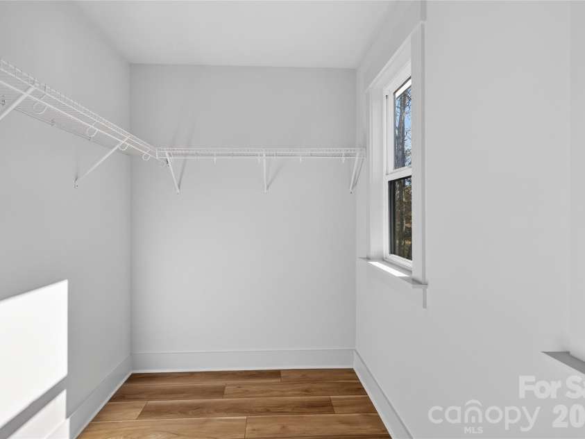 4630 McClure Road, Charlotte, NC 28216.  MLS# CAR4380944, YatesRealty ID 29364. Representation