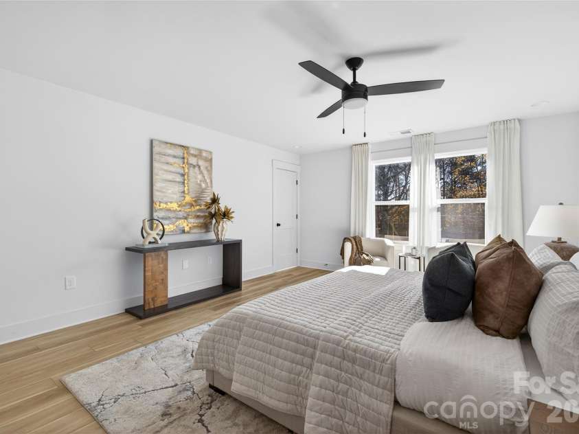4630 McClure Road, Charlotte, NC 28216.  MLS# CAR4380944, YatesRealty ID 29364. Representation