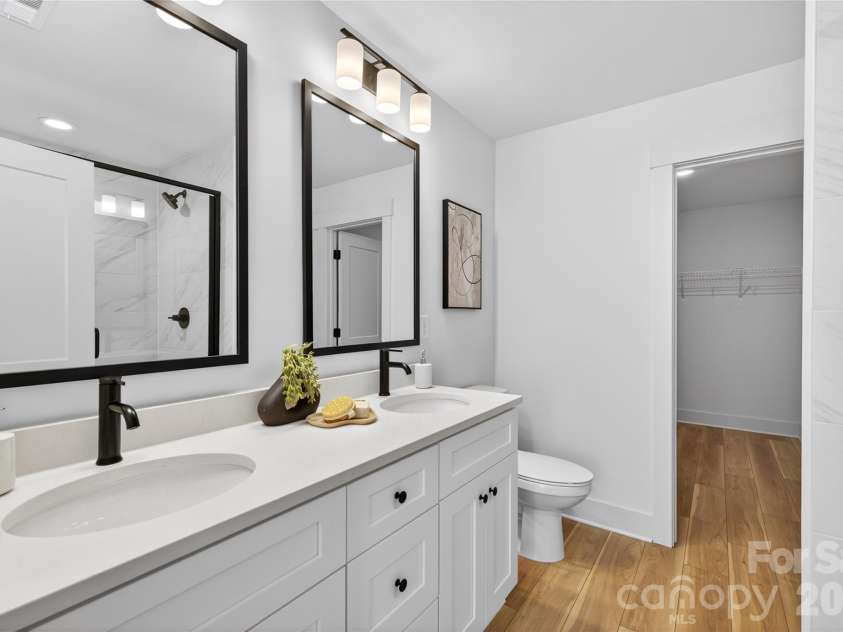 4630 McClure Road, Charlotte, NC 28216.  MLS# CAR4380944, YatesRealty ID 29364. Representation