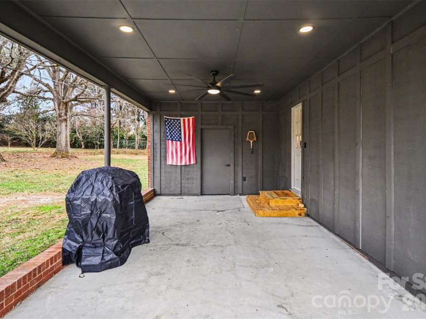 5502 Chicopee Drive, Mint Hill, NC 28227.  MLS# CAR4351670, YatesRealty ID 29367. 