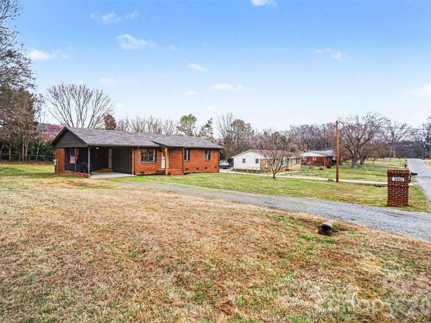 5502 Chicopee Drive, Mint Hill, NC 28227.  MLS# CAR4351670, YatesRealty ID 29367. 