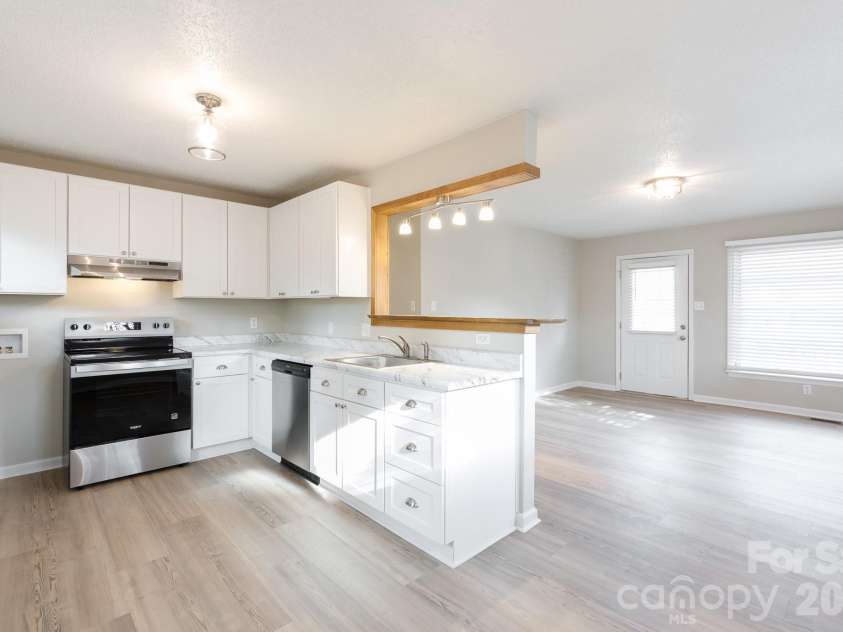 626 Spruce Street, Rock Hill, SC 29730.  MLS# CAR4325647, YatesRealty ID 2937. 