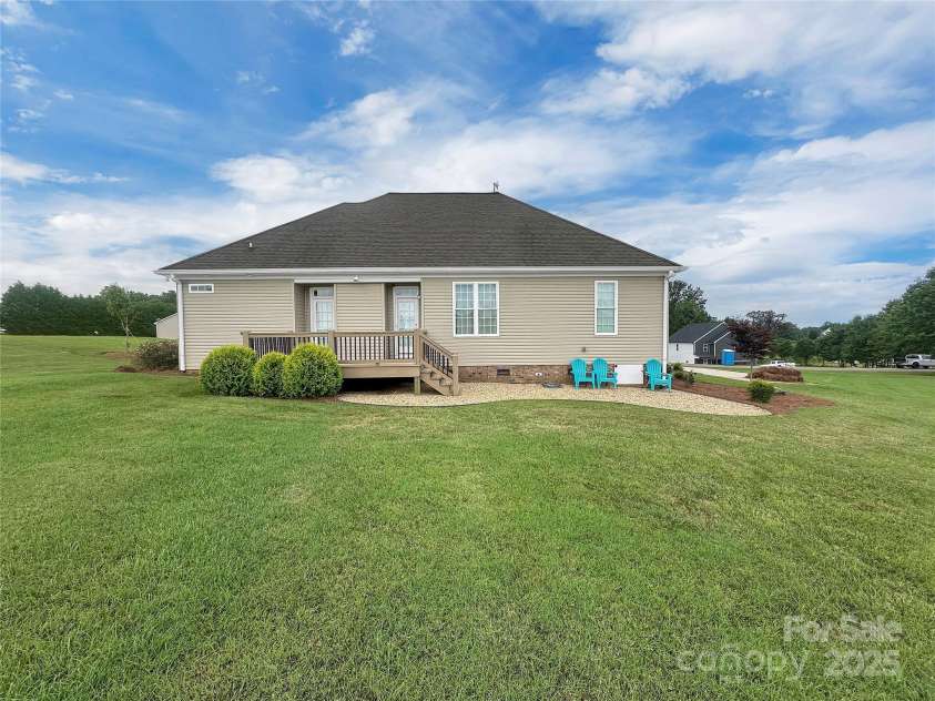 106 Vintage Woods Court, Shelby, NC 28150.  MLS# CAR4286829, YatesRealty ID 29370. 