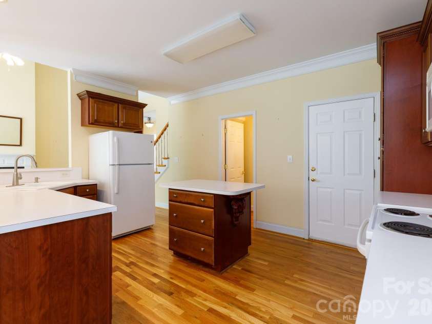 2067 Winding Oak Road, Rock Hill, SC 29732.  MLS# CAR4392136, YatesRealty ID 29371. 