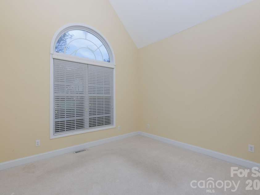 2067 Winding Oak Road, Rock Hill, SC 29732.  MLS# CAR4392136, YatesRealty ID 29371. 