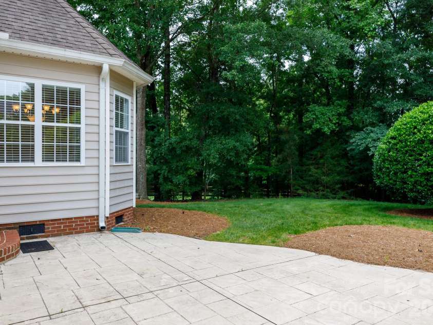 2067 Winding Oak Road, Rock Hill, SC 29732.  MLS# CAR4392136, YatesRealty ID 29371. 